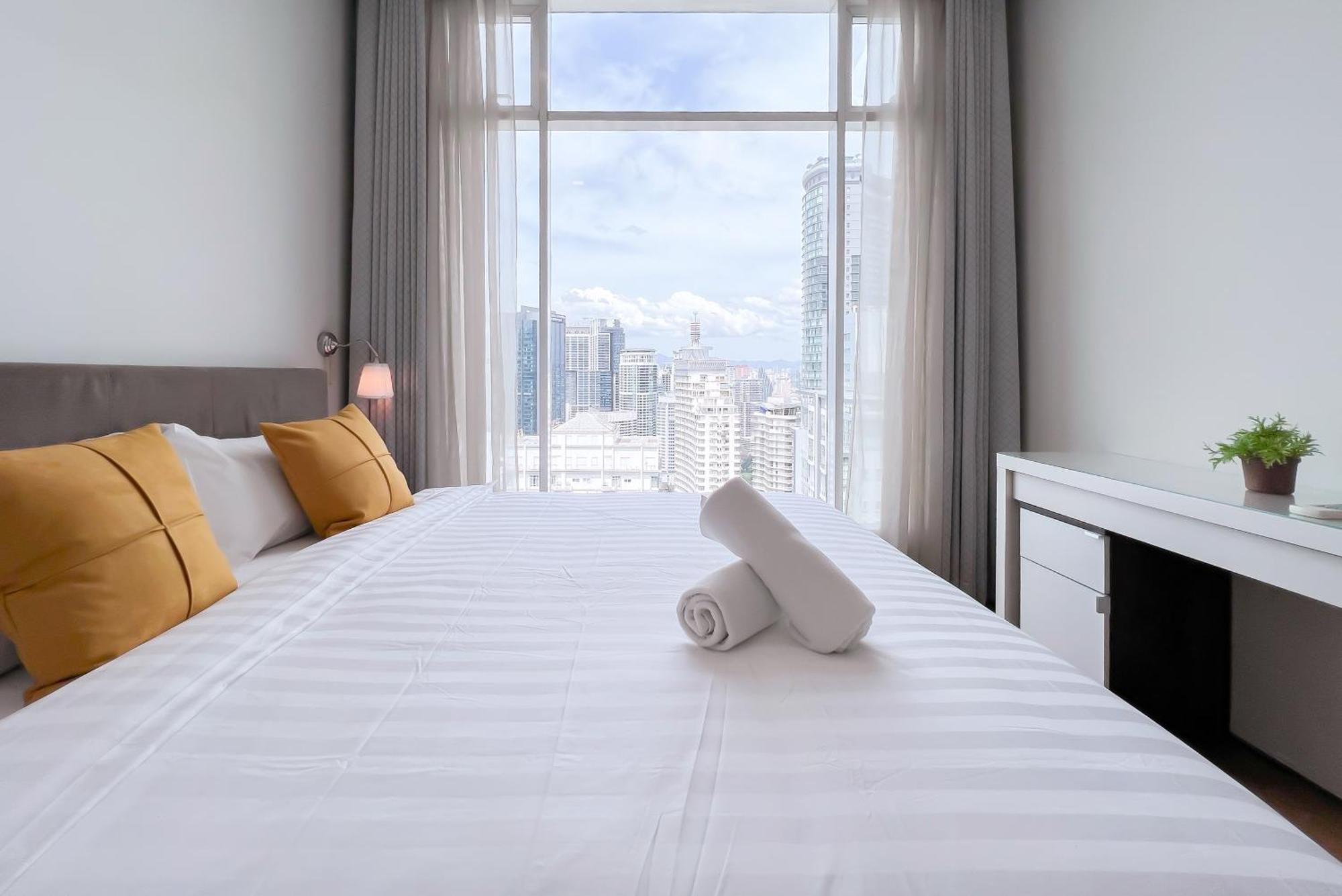 Soho Suites Klcc By Guesthouse Kuala Lumpur Exterior photo