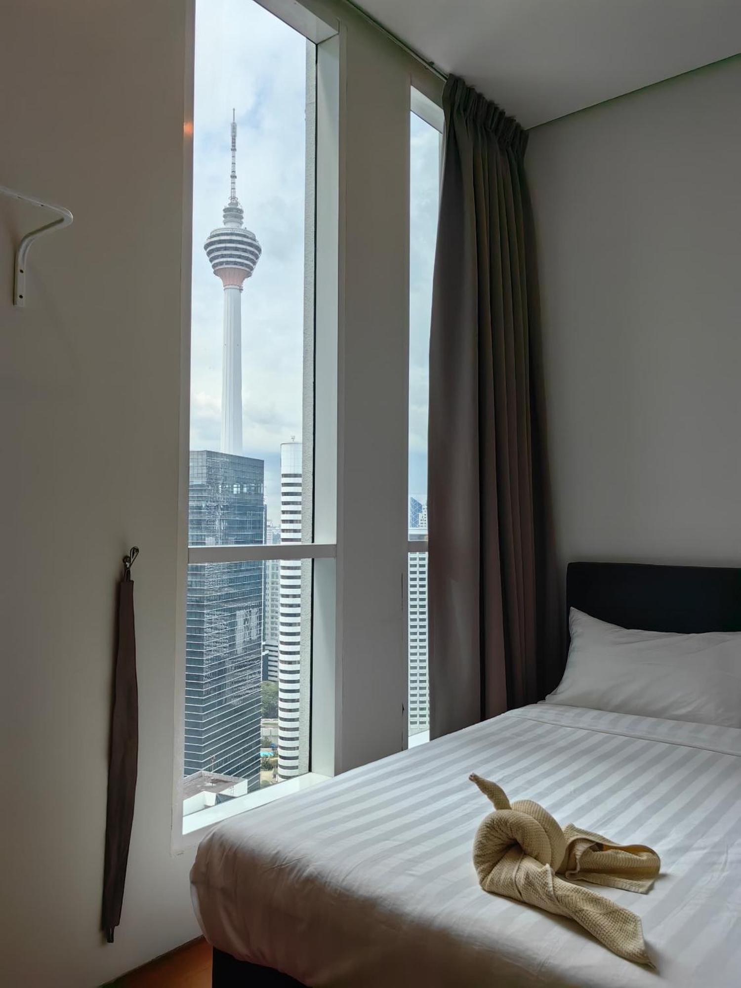 Soho Suites Klcc By Guesthouse Kuala Lumpur Exterior photo